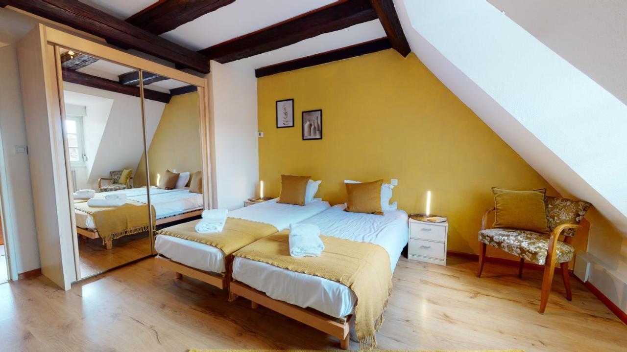 Aux Bijoux De Colmar - Le Saphir - 1 Parking Gratuit Appartement Buitenkant foto